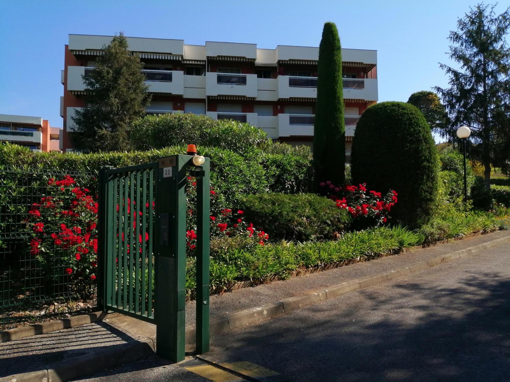 Studio - Juan Les Pins - Proximite Plages 앙티브 외부 사진