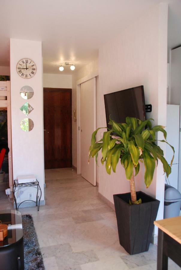 Studio - Juan Les Pins - Proximite Plages 앙티브 외부 사진